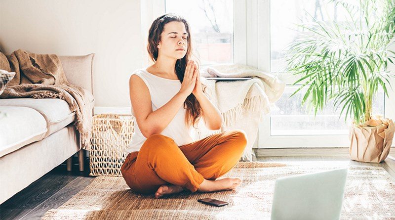 Meditação e yoga ajudam a reduzir depressão e ansiedade em pacientes  oncológicos
